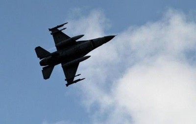 В ходе авиаударов ВВС Сирии по позициям ИГ убиты 30 боевиков - ảnh 1